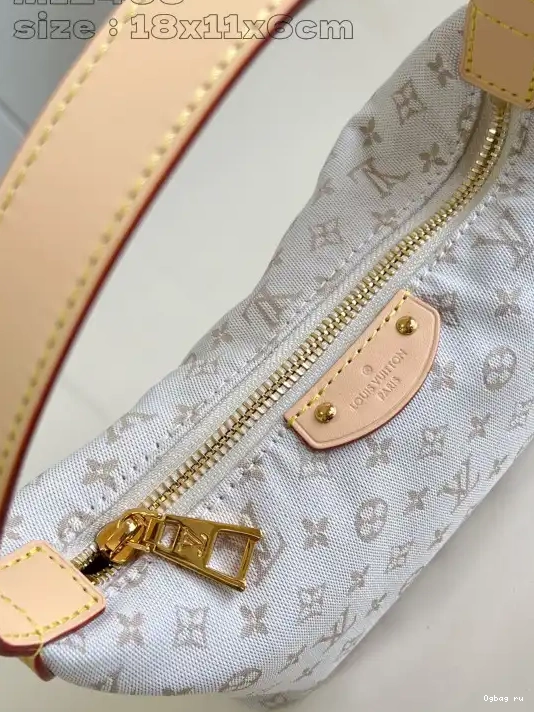 Hills Vuitton Pochette Louis 0327